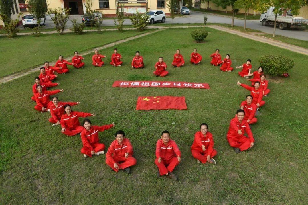 小猫钓鱼游戏龙王版有船